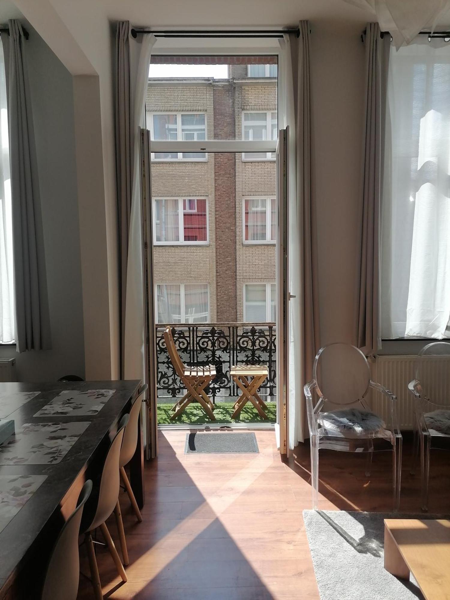 Claude'S Apartment - European Quarter Brussel Bagian luar foto